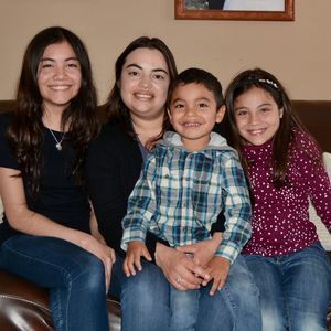 Meet your Posher, Angelica